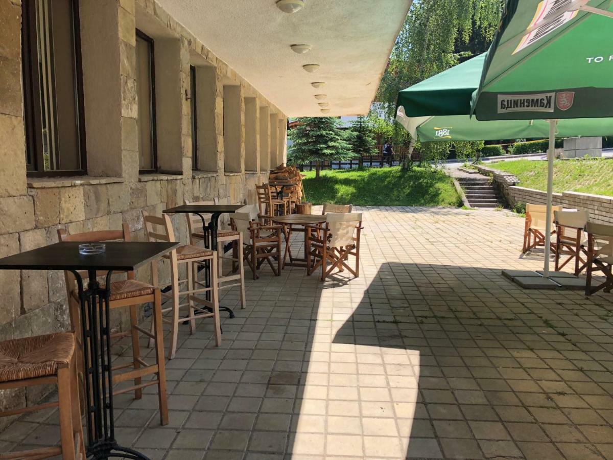 Flora Hotel - Apartments Borowec Zewnętrze zdjęcie